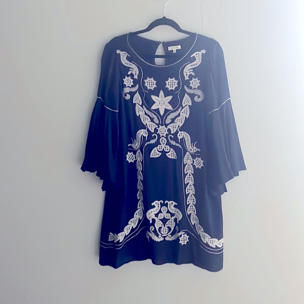 Clearance Sale! Max Studio boho dress in navy with white embroidery, size small